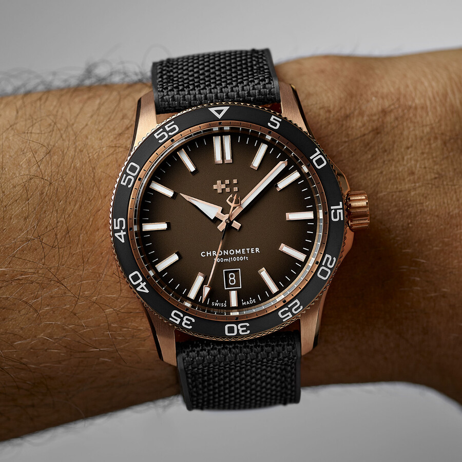 c60 pro 300 bronze christopher ward
